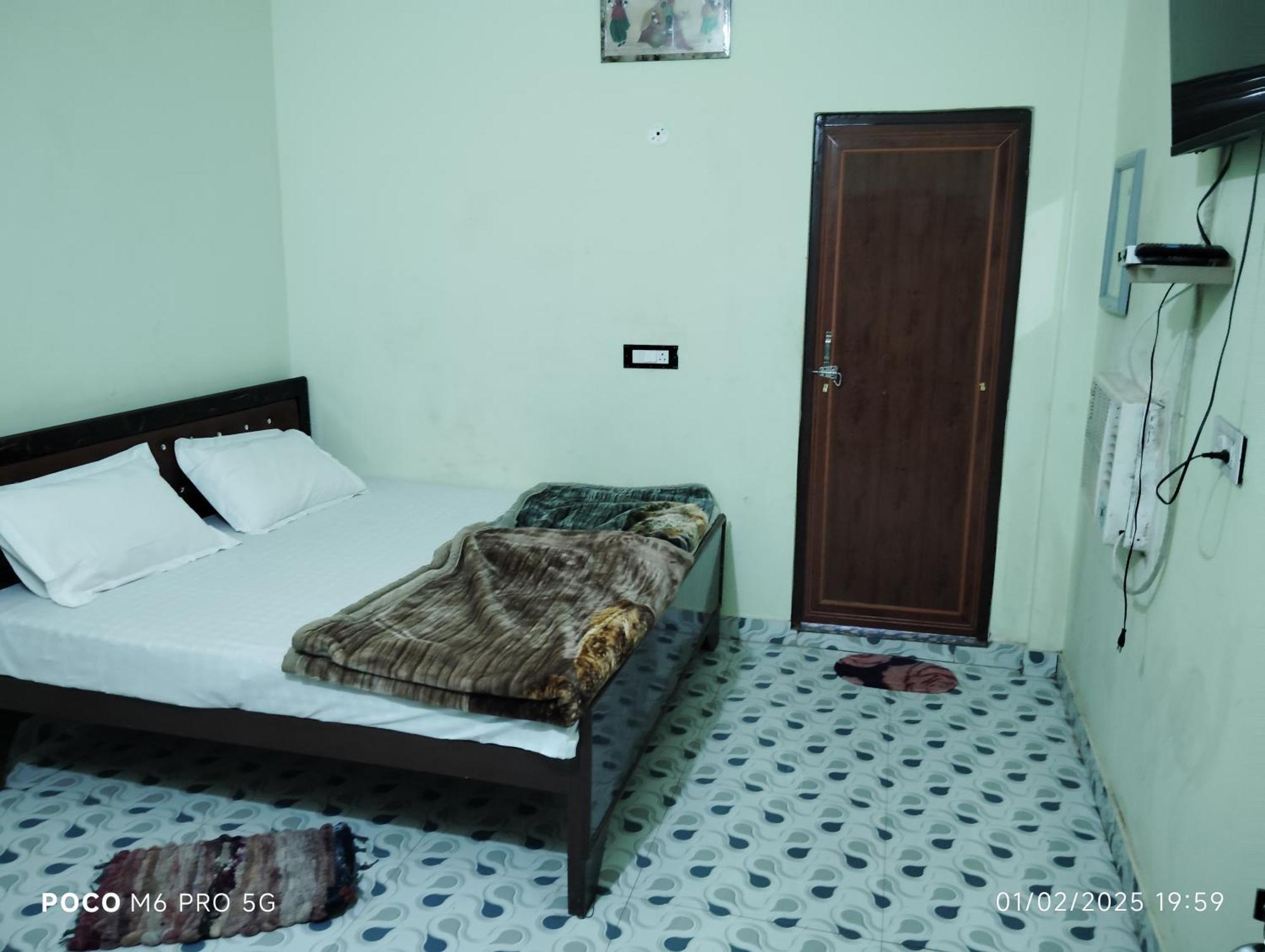 Hotel Shri Ram Palace Rewa Bagian luar foto